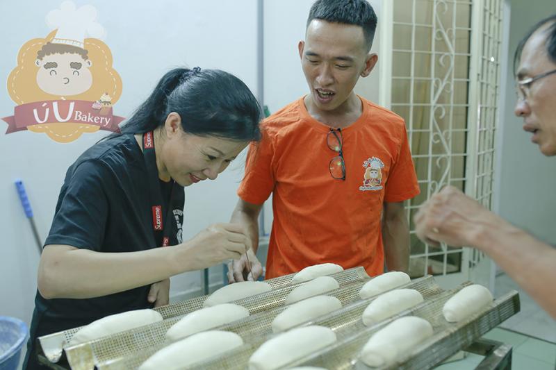 Khoá học làm bánh mì Việt Nam | Chia sẽ bí quyết kinh doanh lò bánh mì 16
