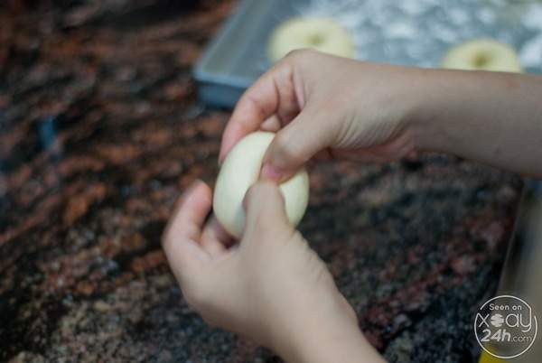 Cách Làm Bánh Doughnut Phủ Đường Đơn Giản Tại Nhà. Hình ảnh 8