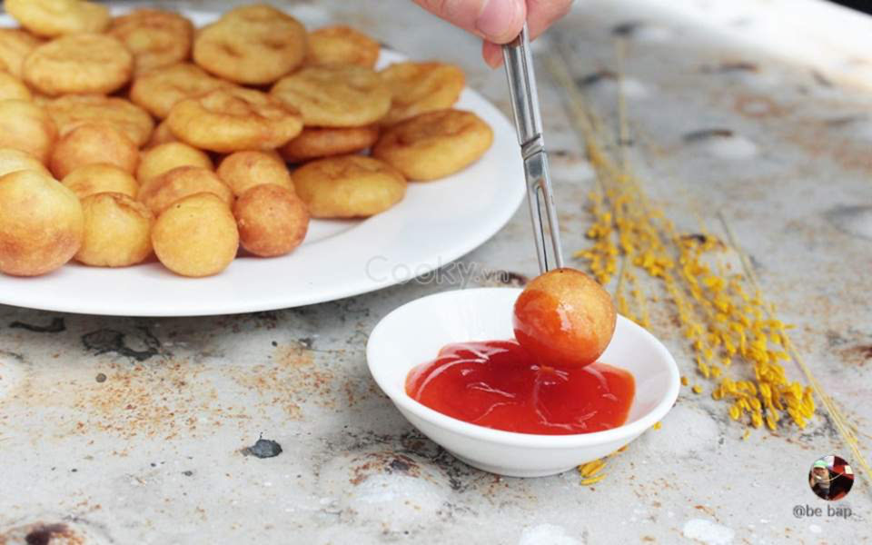 Cách làm bánh khoai lang viên chiên giòn ngon ngây ngất. Hình ảnh 12