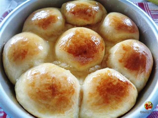 Cách Làm Bánh Mì Mặn Trứng Muối Ngon Mê Ly. Hình ảnh 8