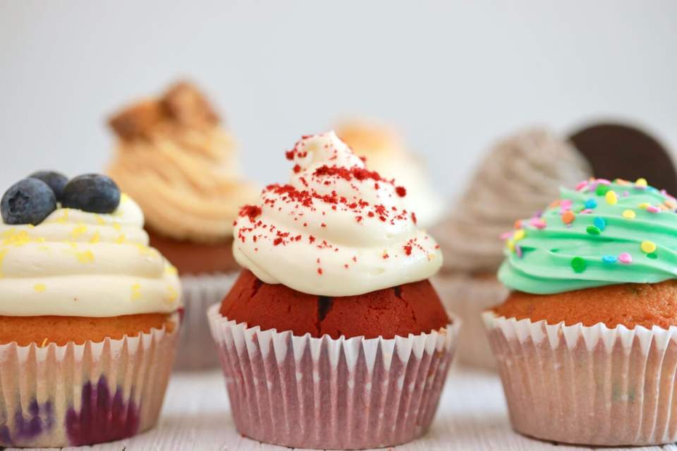 Cách phân biệt 2 loại bánh: Cupcake với Muffin. Hình ảnh 2