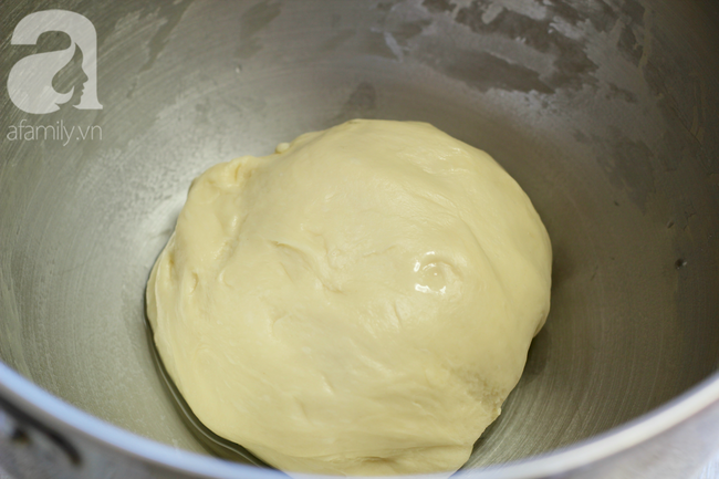 Tự làm bánh mì bơ mềm min 2