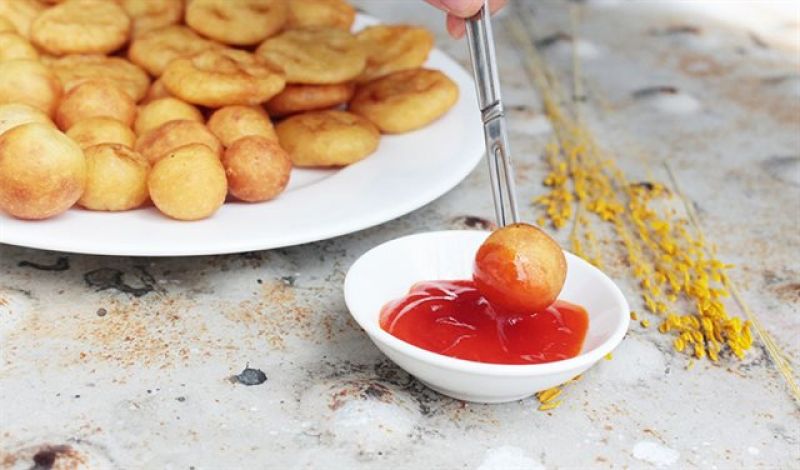 Khám Phá Công Thức Làm Bánh Khoai Lang Viên Chiên Giòn Rụm