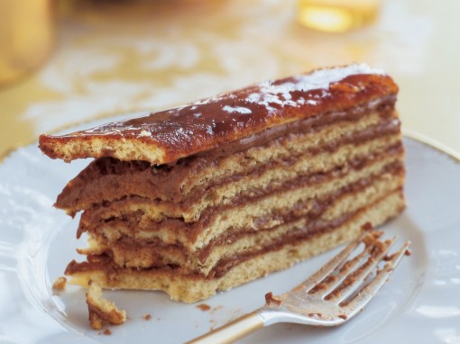 Bạn đã biết cách làm bánh sinh nhật Dobos Torte?